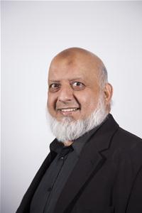 Profile image for Councillor Hanif Mayet